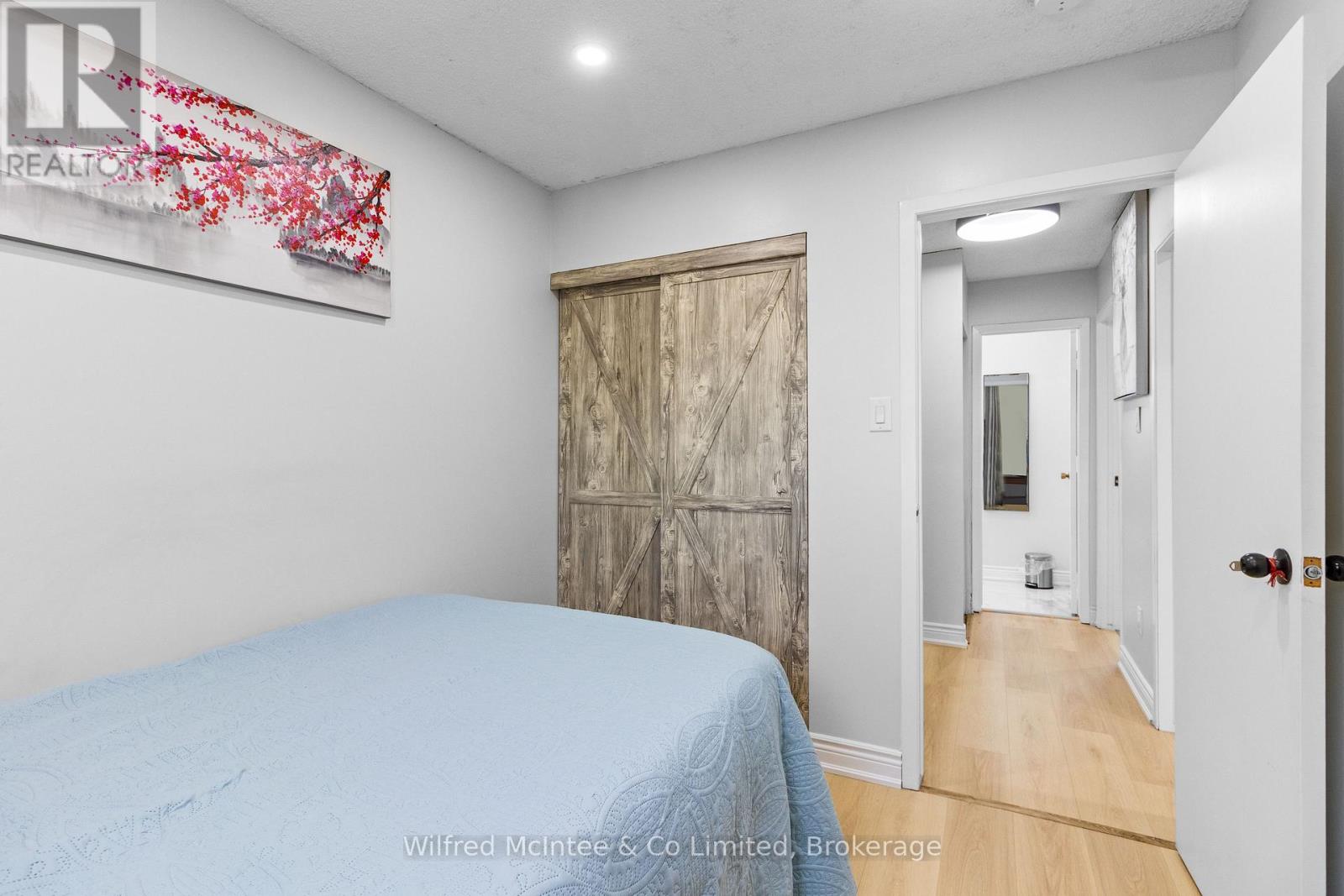 517 WALES DRIVE - 21