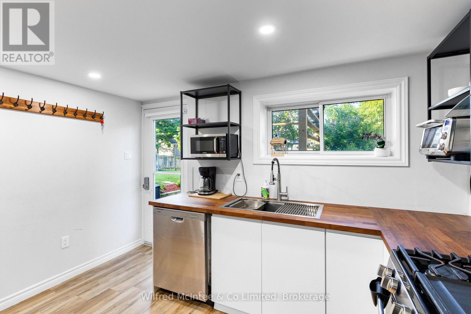 517 WALES DRIVE - Image 33