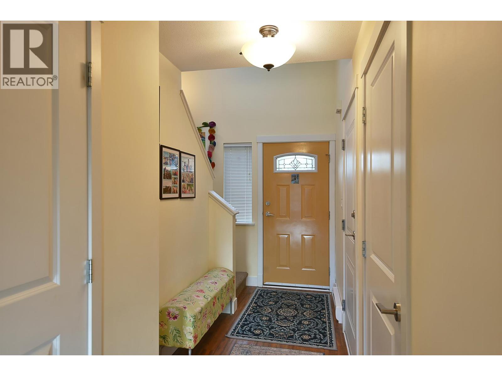 303 5711 EBBTIDE STREET, Sechelt