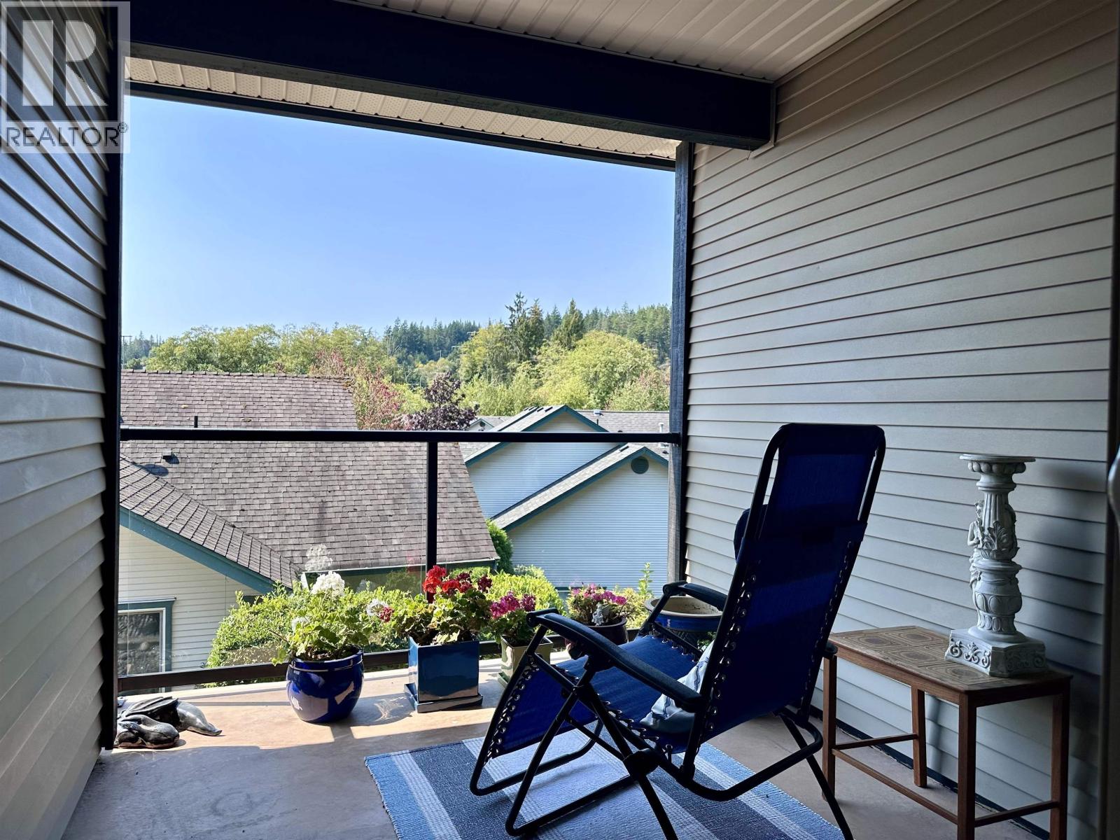 303 5711 EBBTIDE STREET, Sechelt