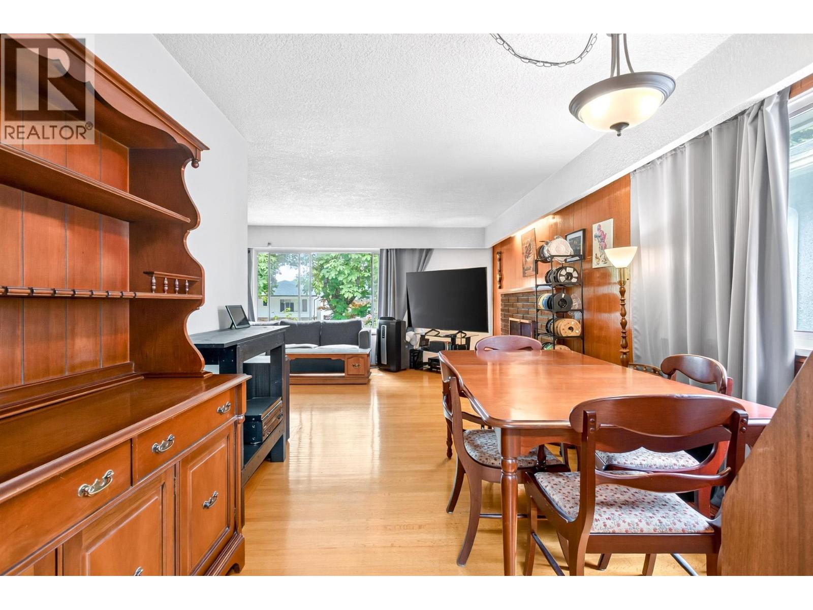 3 Bed, 1 Bath House for Sale in Vancouver – 2175 WAVERLEY AVENUE, Vancouver – MLS# R3159133 - Image 12