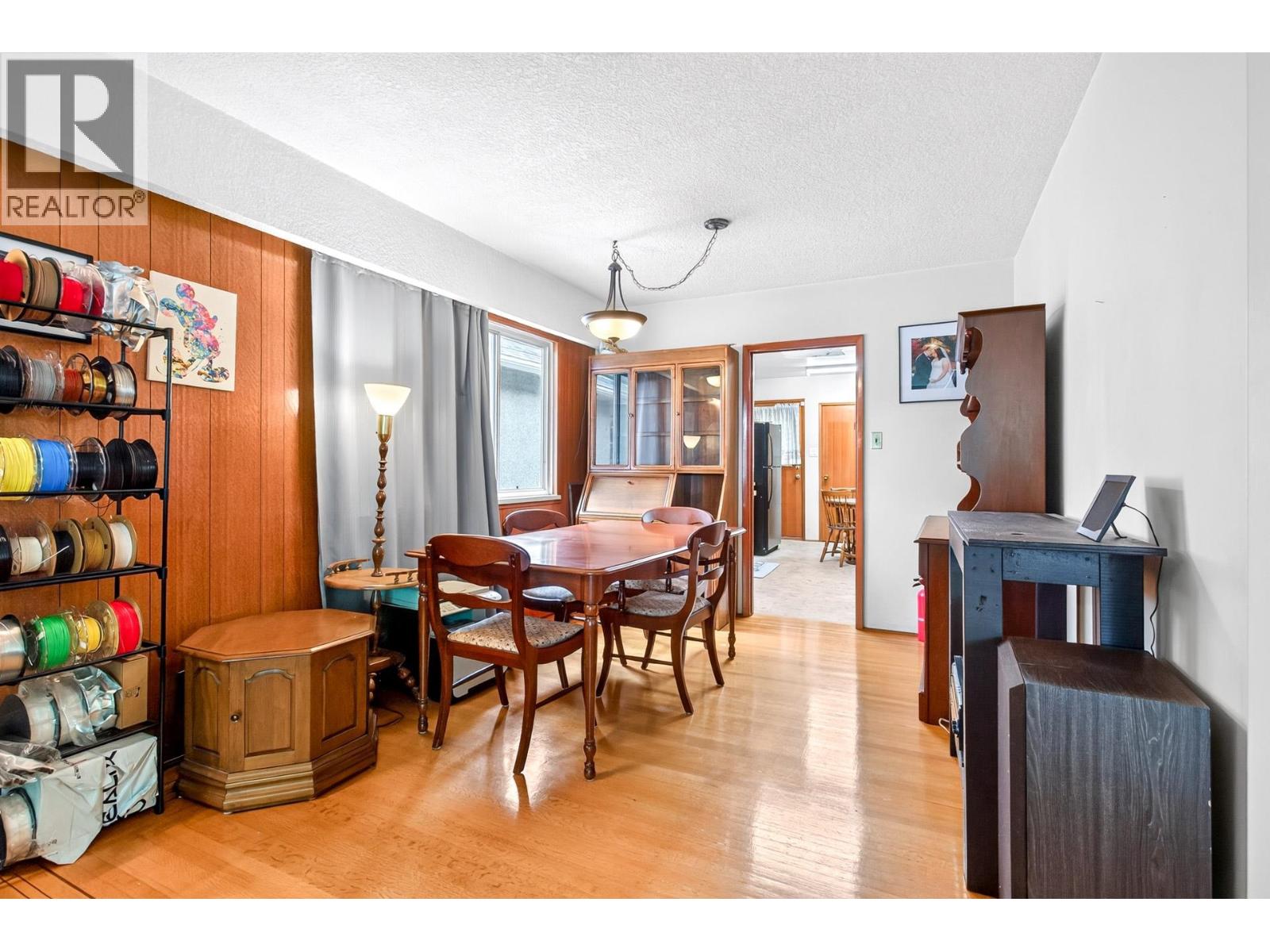 3 Bed, 1 Bath House for Sale in Vancouver – 2175 WAVERLEY AVENUE, Vancouver – MLS# R3159133 - Image 11