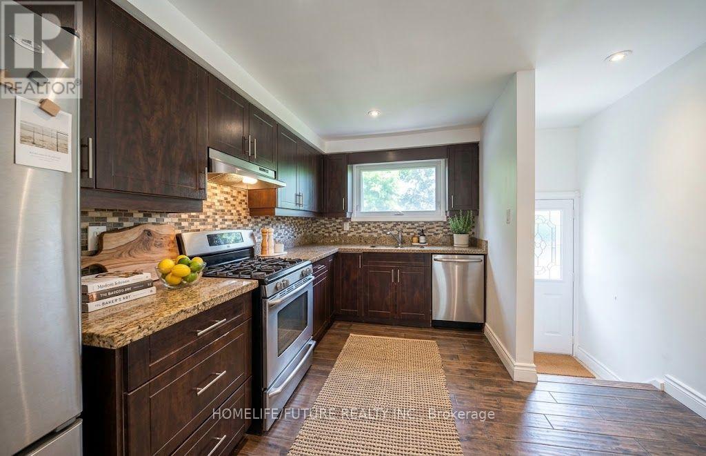 #Main 88 Clover Ridge Drive West, Ajax (South West), Ontario, L1S3E8, Ajax (South West), Ontario — photo 4 of 5