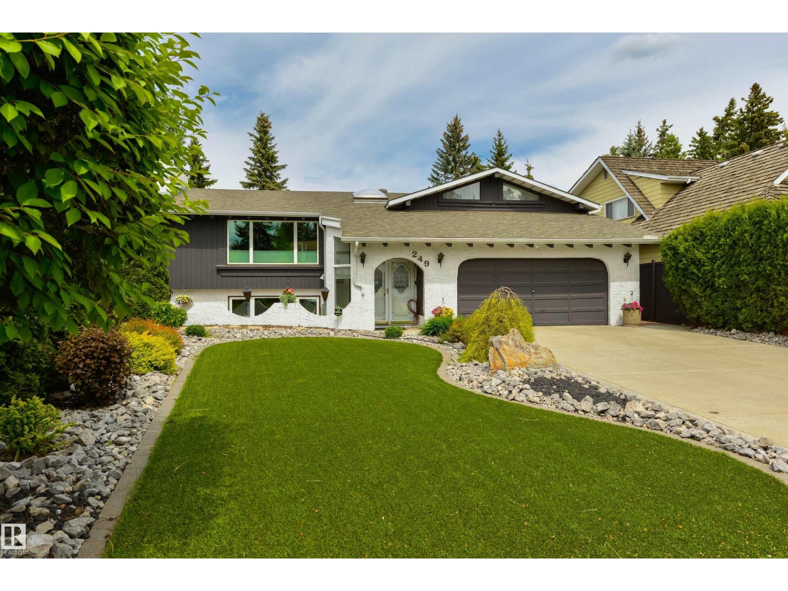 249 WOLF WILLOW CR NW, Edmonton, Alberta, T5T1T3