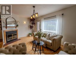 B - 2 Larkshire Lane, Ottawa, ON K2J1Y6 Photo 12