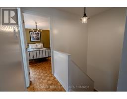 B - 2 Larkshire Lane, Ottawa, ON K2J1Y6 Photo 15