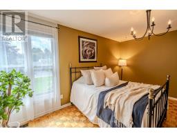 B - 2 Larkshire Lane, Ottawa, ON K2J1Y6 Photo 17