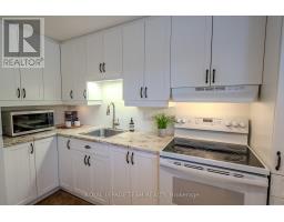 Bathroom - B - 2 Larkshire Lane, Ottawa, ON K2J1Y6 Photo 6
