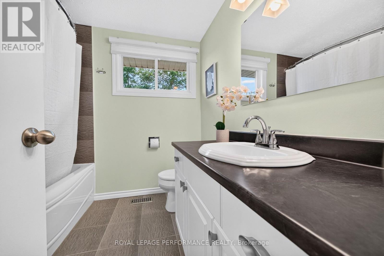 3903E OLD RICHMOND ROAD - 31