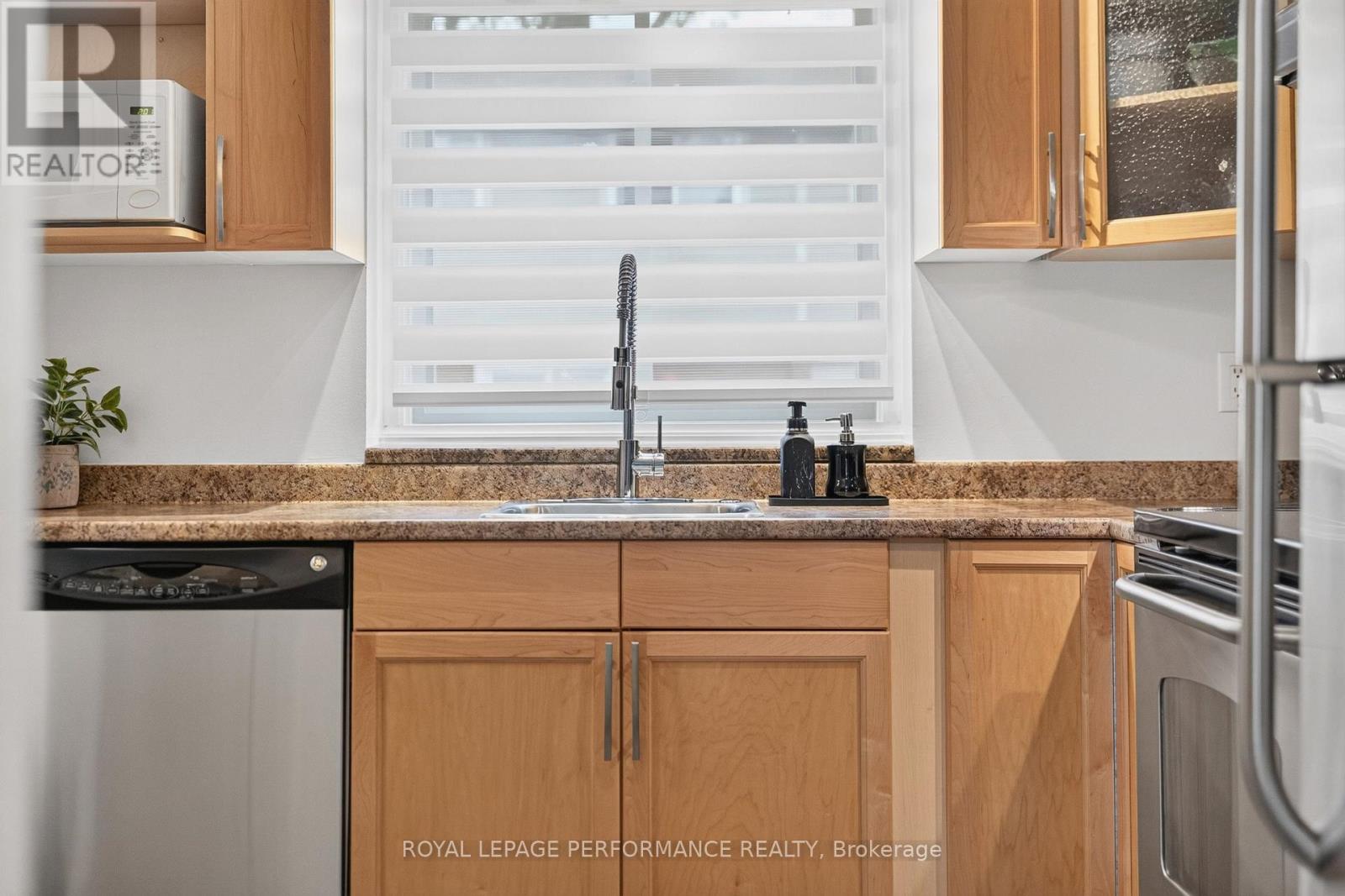 (175) - 3903E Old Richmond Road