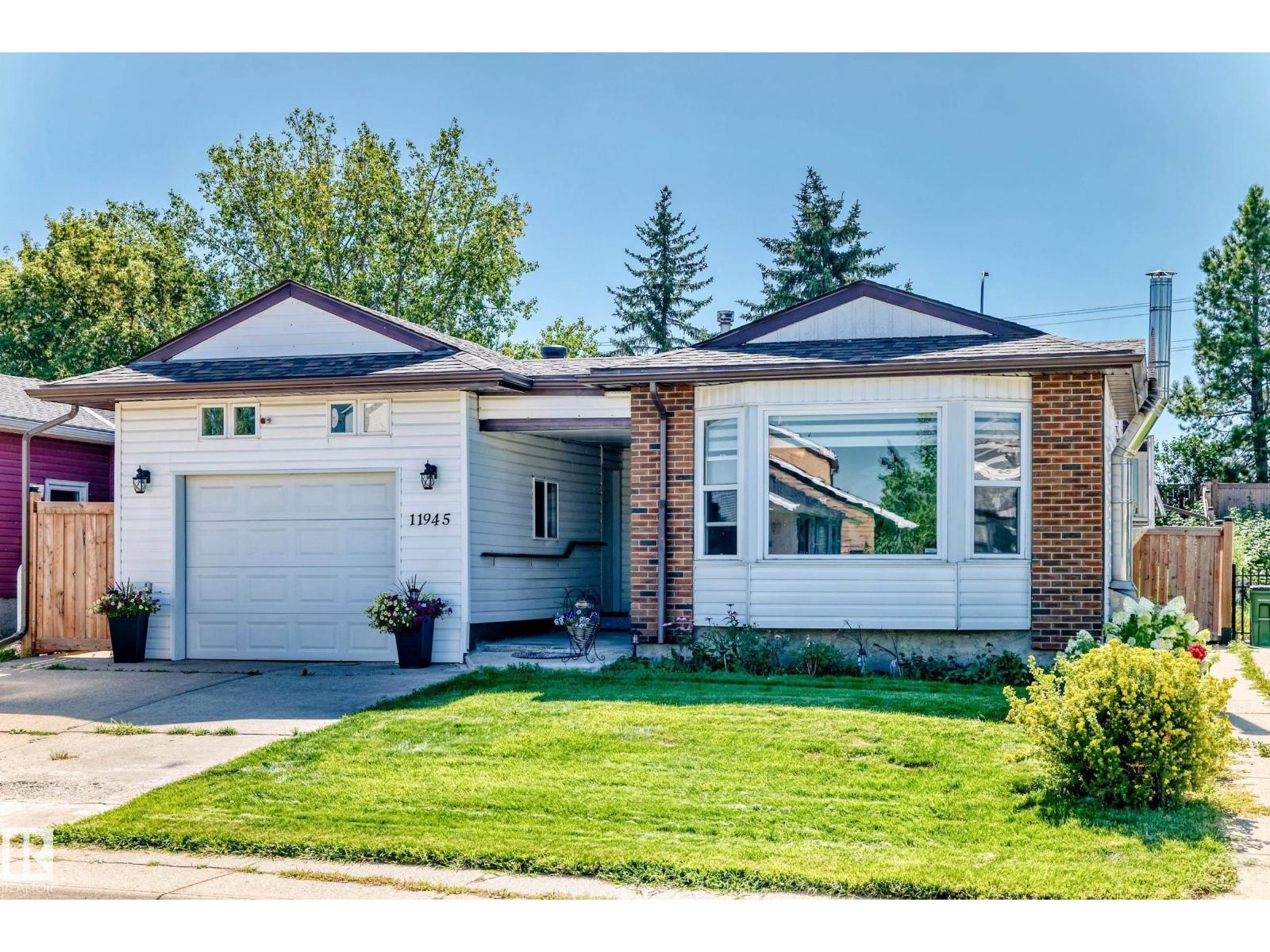 11945 138 AV NW - 1