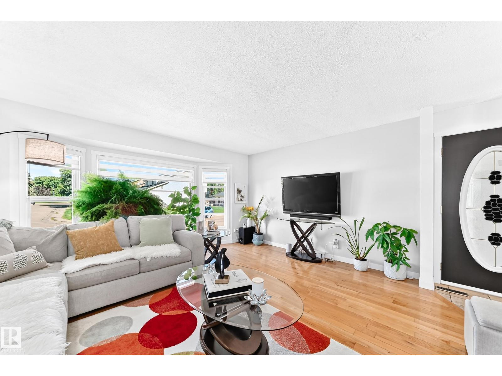 11945 138 AV NW - Image 6