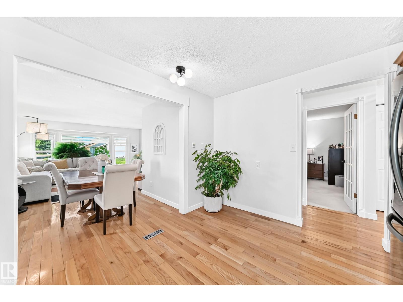 11945 138 AV NW - Image 17