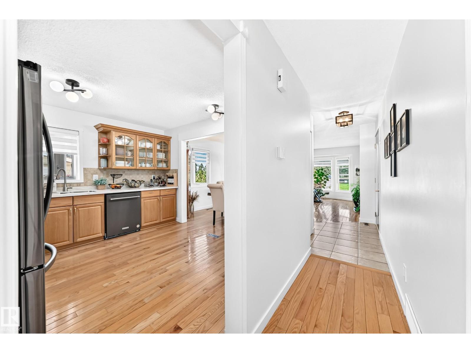 11945 138 AV NW - 26
