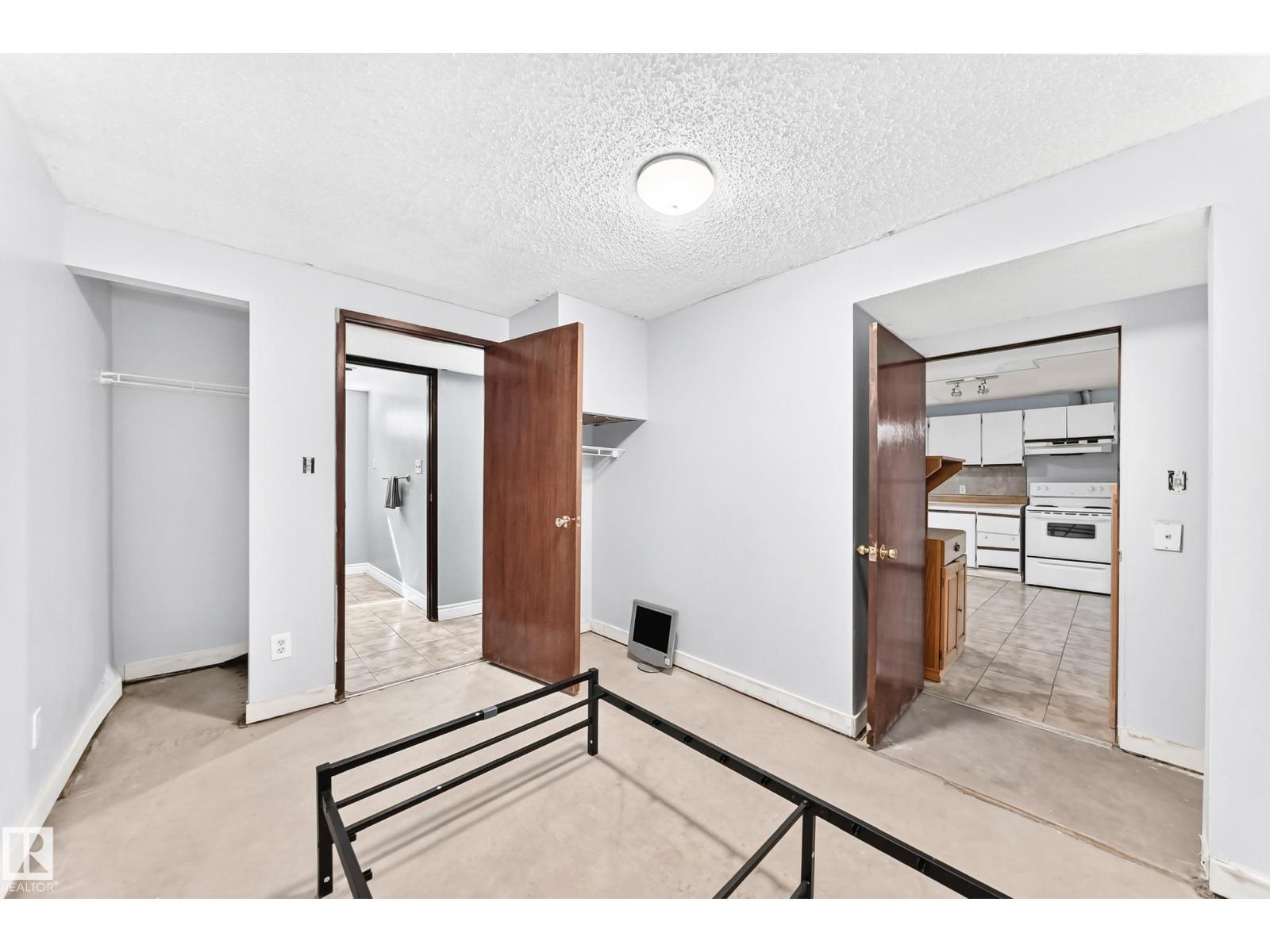 11945 138 AV NW - Image 37