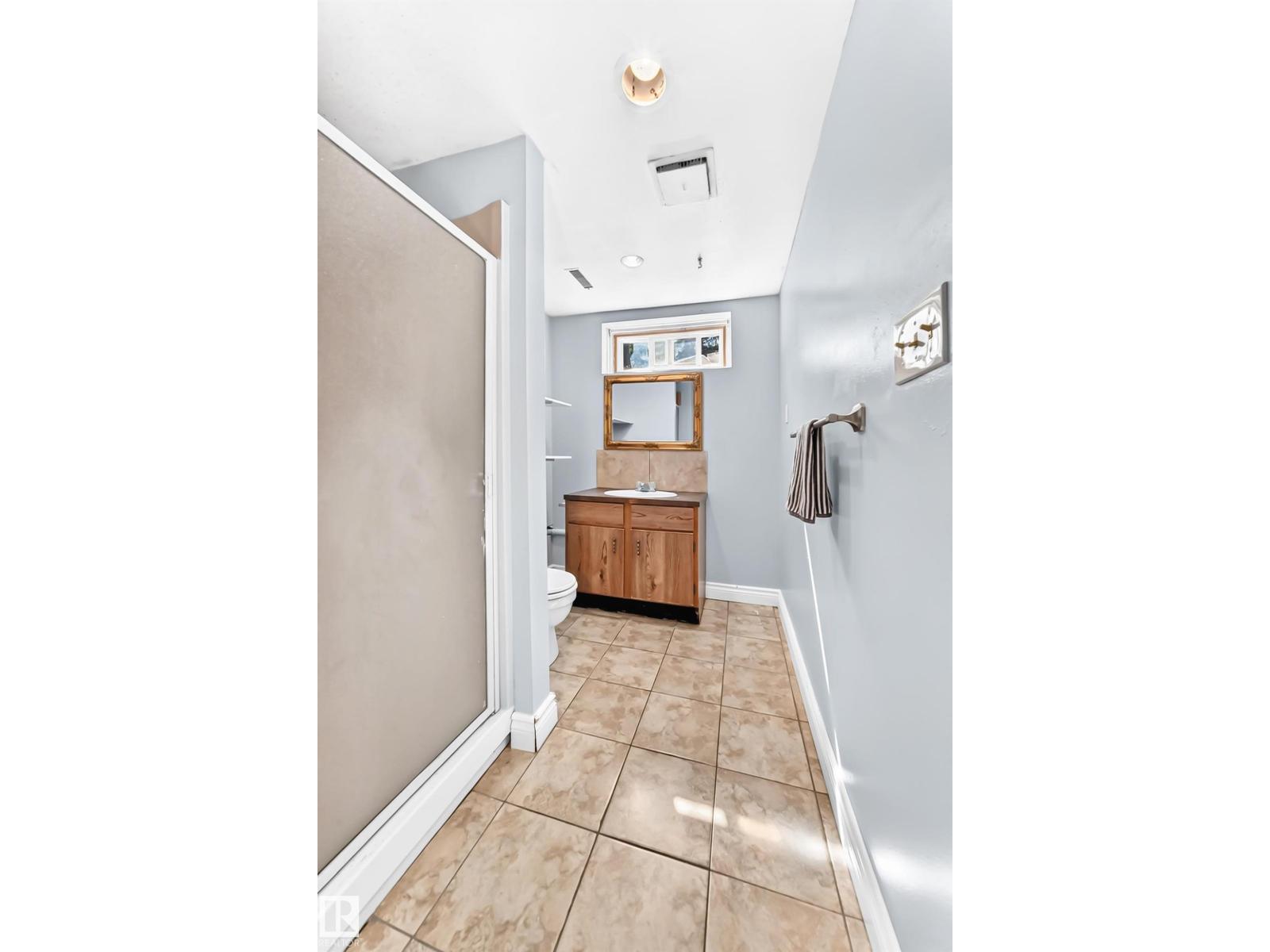 11945 138 AV NW - Image 39