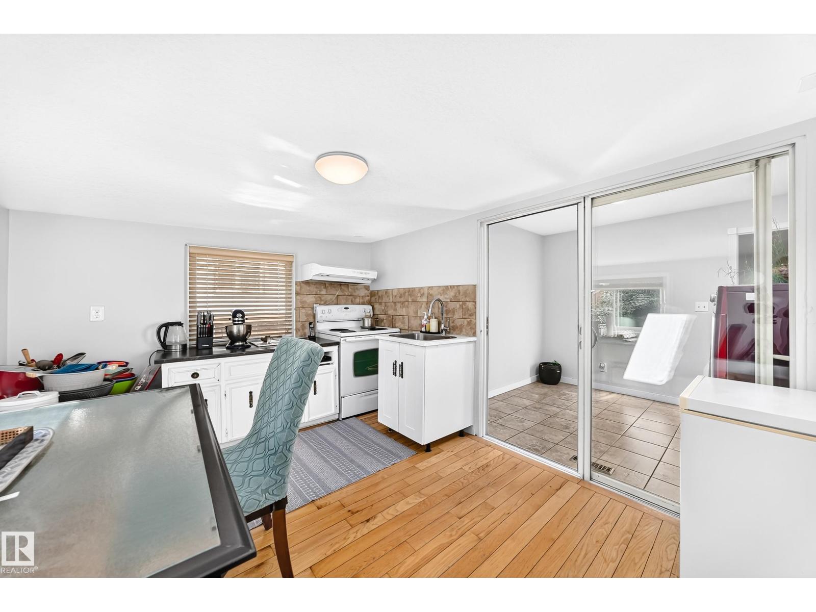 11945 138 AV NW - Image 35