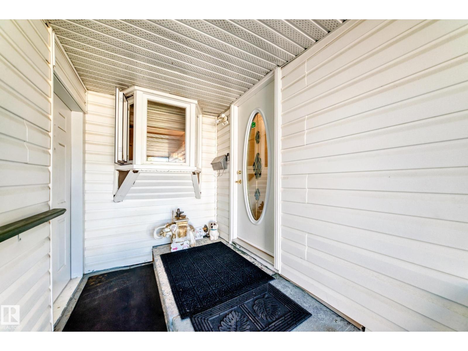 11945 138 AV NW - Image 4