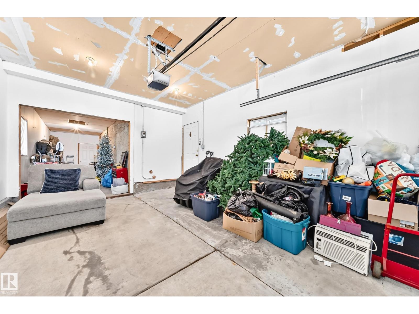 11945 138 AV NW - 46