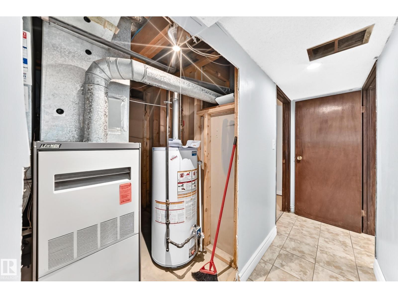 11945 138 AV NW - Image 44