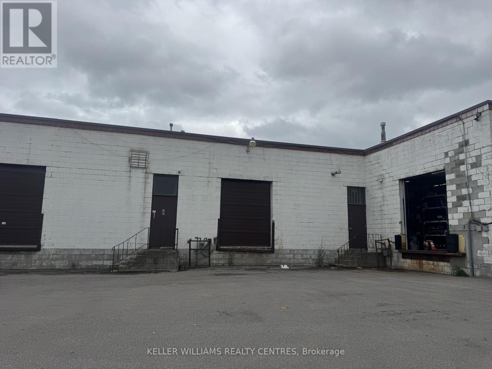 #2 717 Wilson Road South, Oshawa (Farewell), Ontario, L1H6E9, Oshawa (Farewell), Ontario — photo 4 of 4