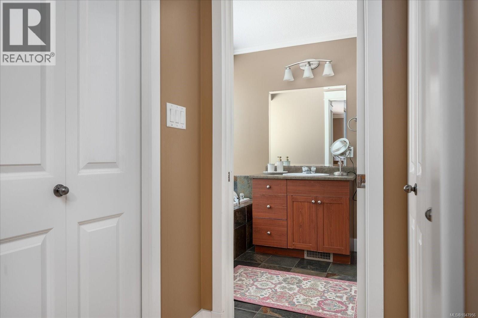 4734 Vista View Cres - Image 18