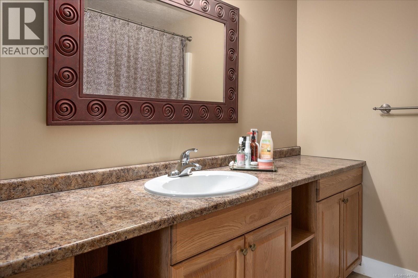 4734 Vista View Cres - Image 35