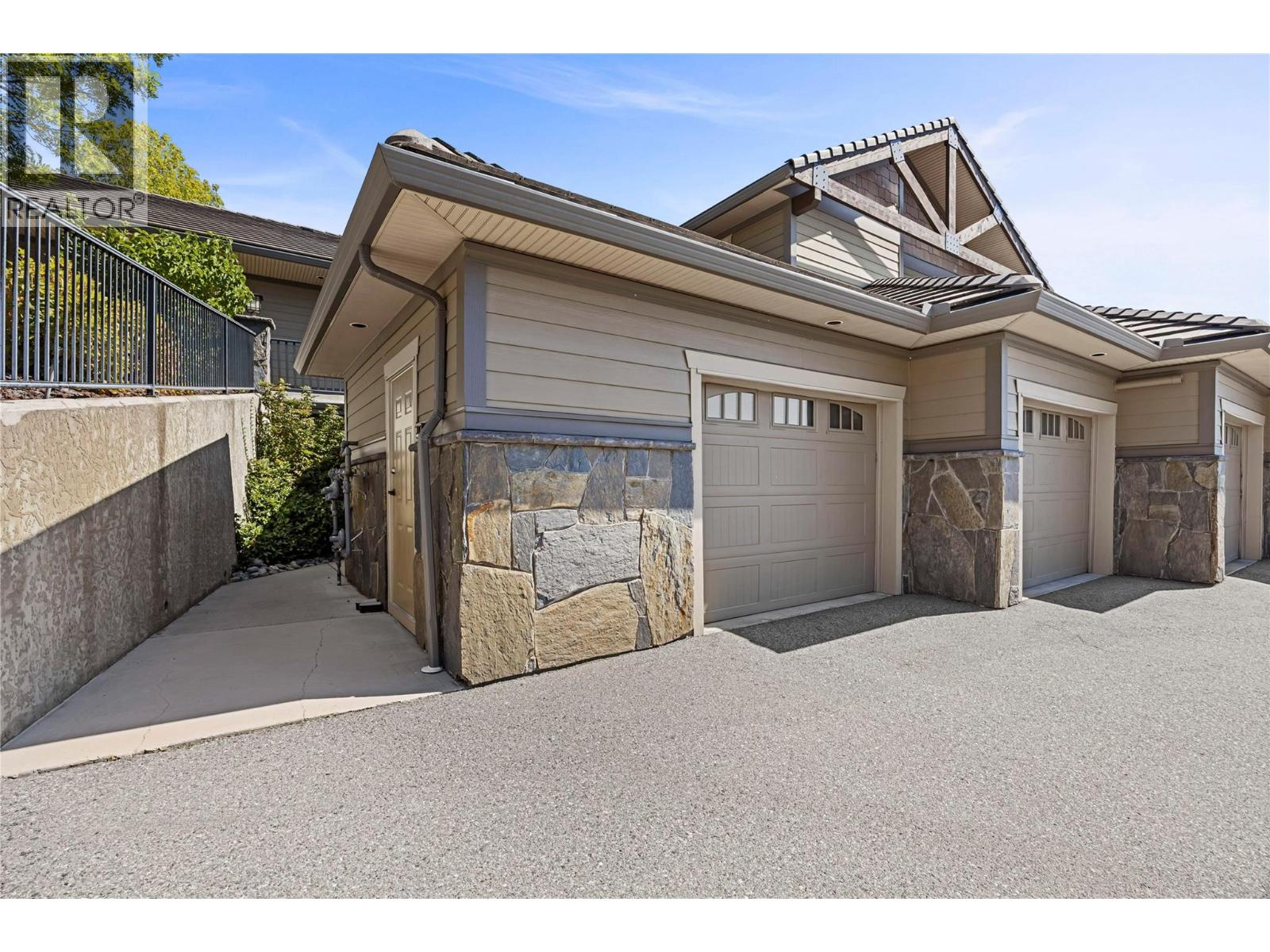 #105 4350 Ponderosa Drive - 22