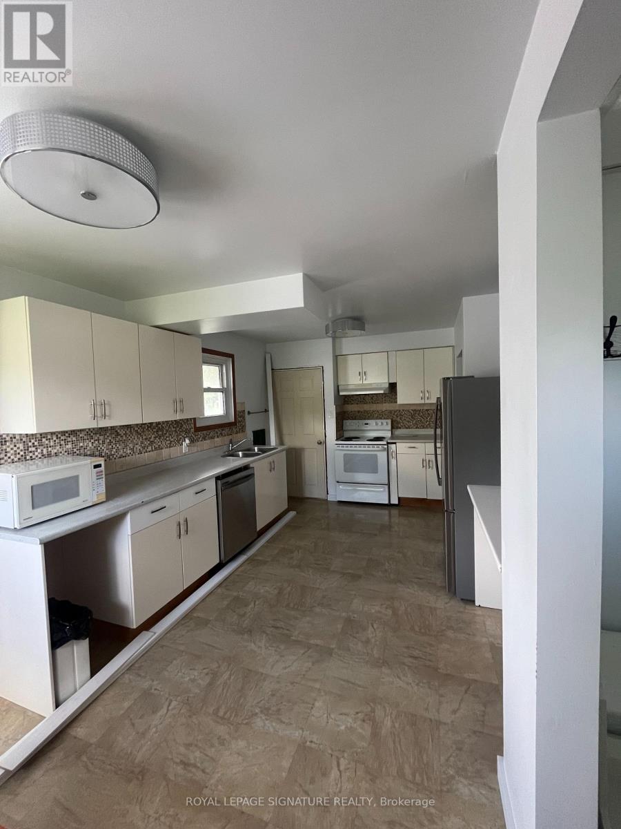 MAIN - 154 WEBER STREET N — photo 2