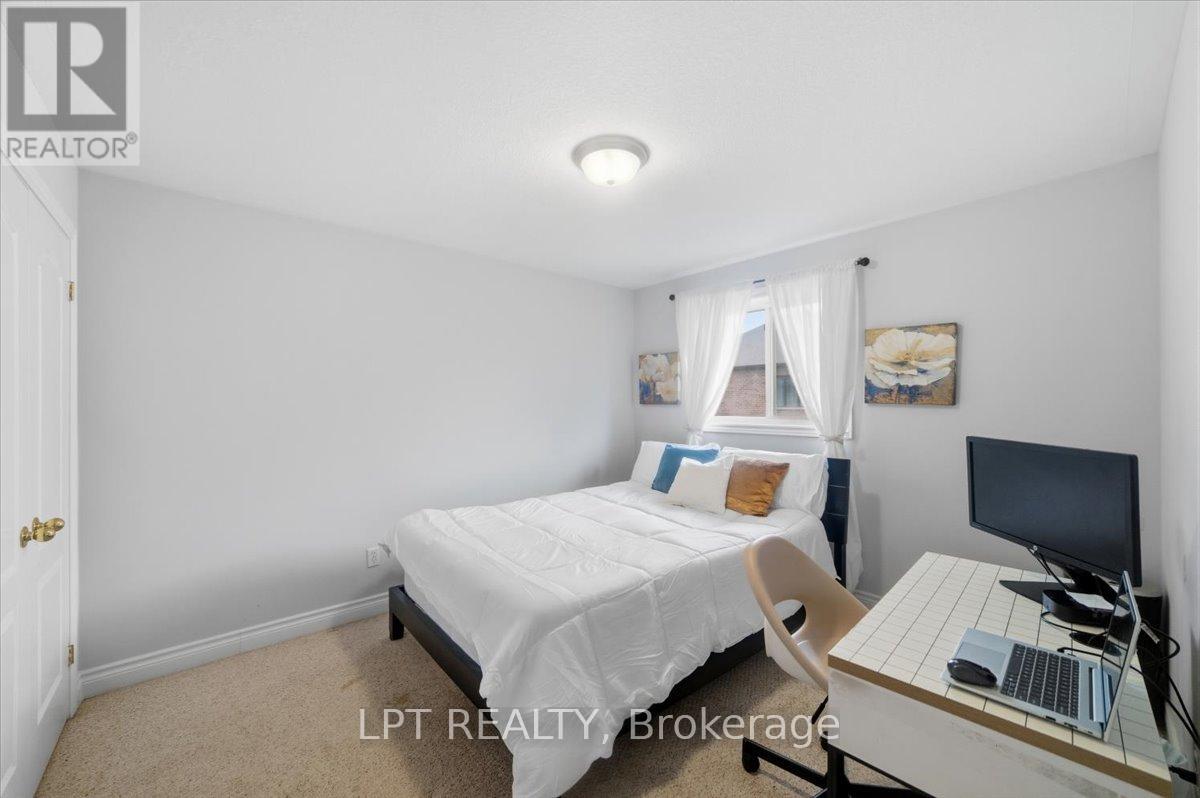 48 NASHVILLE CIRCLE - Image 26