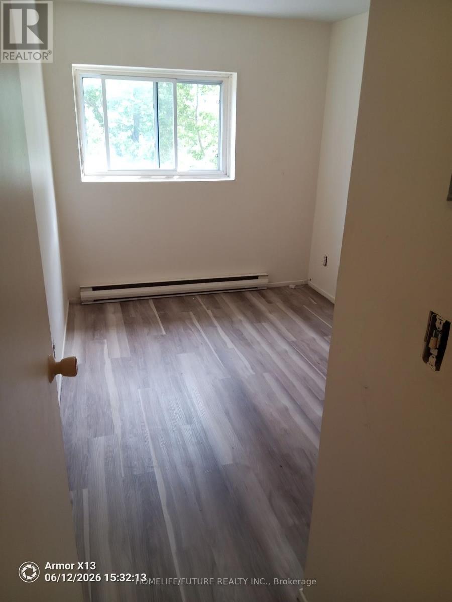 #303 260 Academy Street, Loyalist (Bath), Ontario, K0H1G0, Loyalist (Bath), Ontario — photo 3 of 5