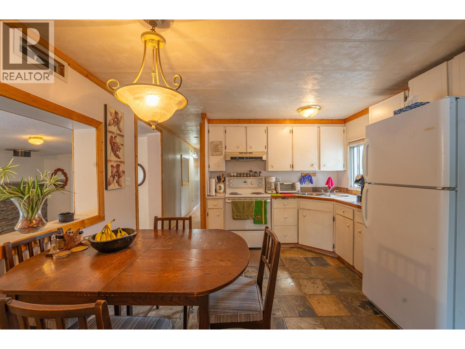 9 of 34 - 4956 Burns Avenue