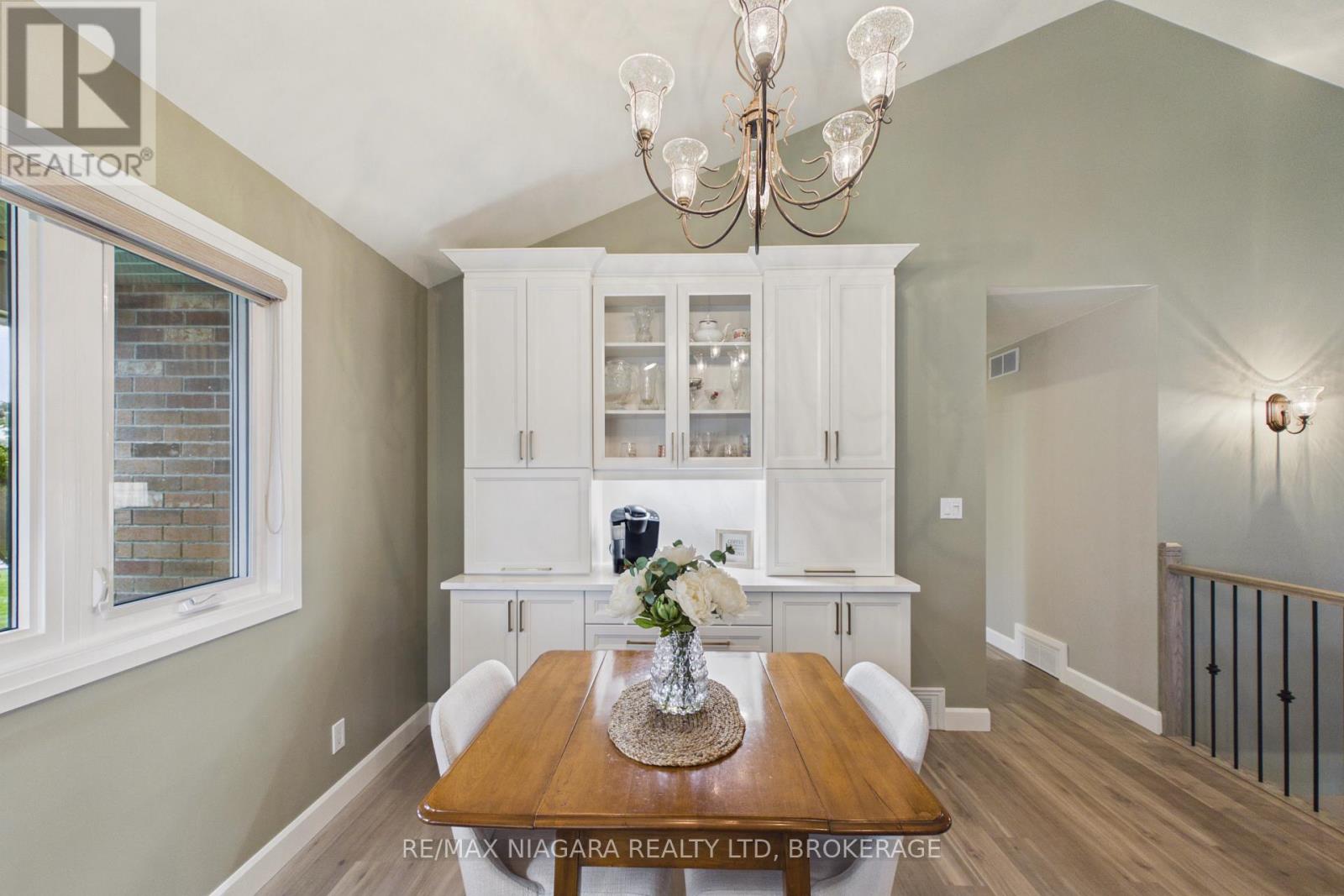 115 PINEWOOD BOULEVARD - 19