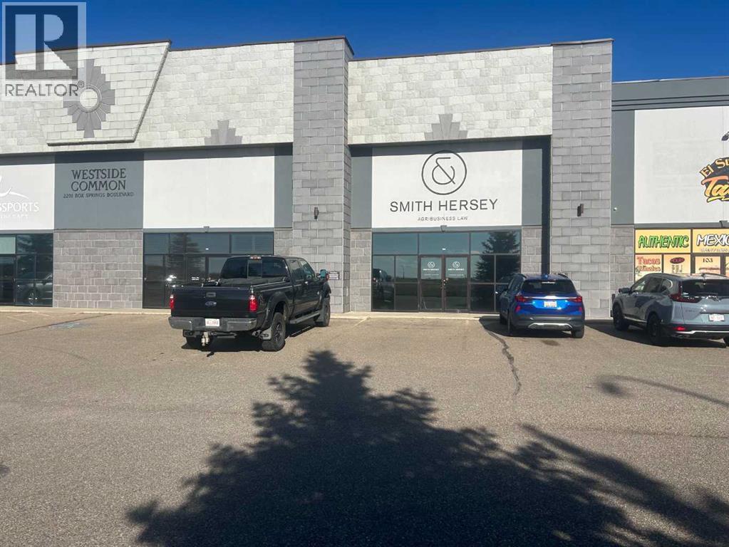 104 and 105, 2201 Box Springs Boulevard NW, Medicine Hat, Alberta, T1C0C8