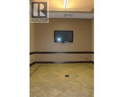 104 And 105, 2201 Box Springs Boulevard Nw, Medicine Hat, AB T1C0C8 Photo 6