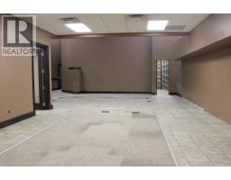 104 And 105, 2201 Box Springs Boulevard Nw, Medicine Hat, AB T1C0C8 Photo 10