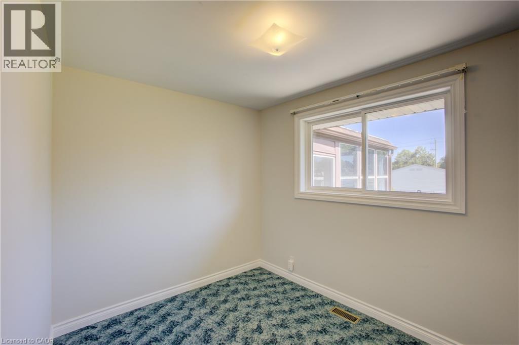 52 QUEENSTON Crescent - Image 23