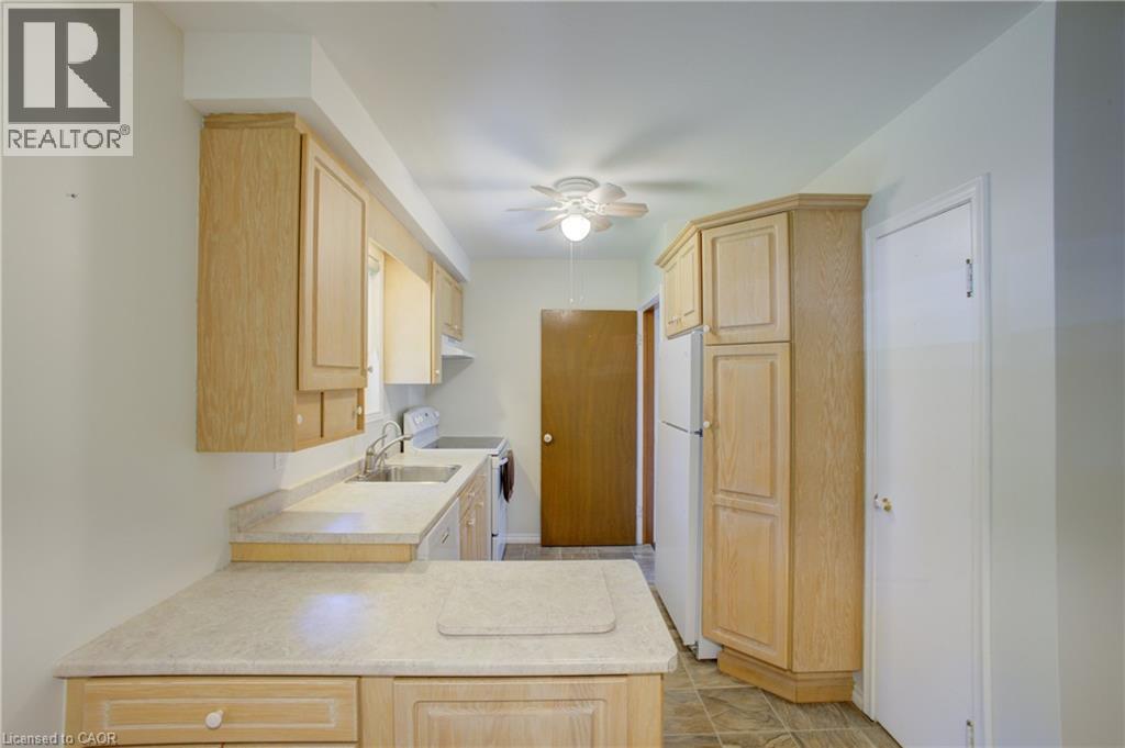 52 QUEENSTON Crescent - 13