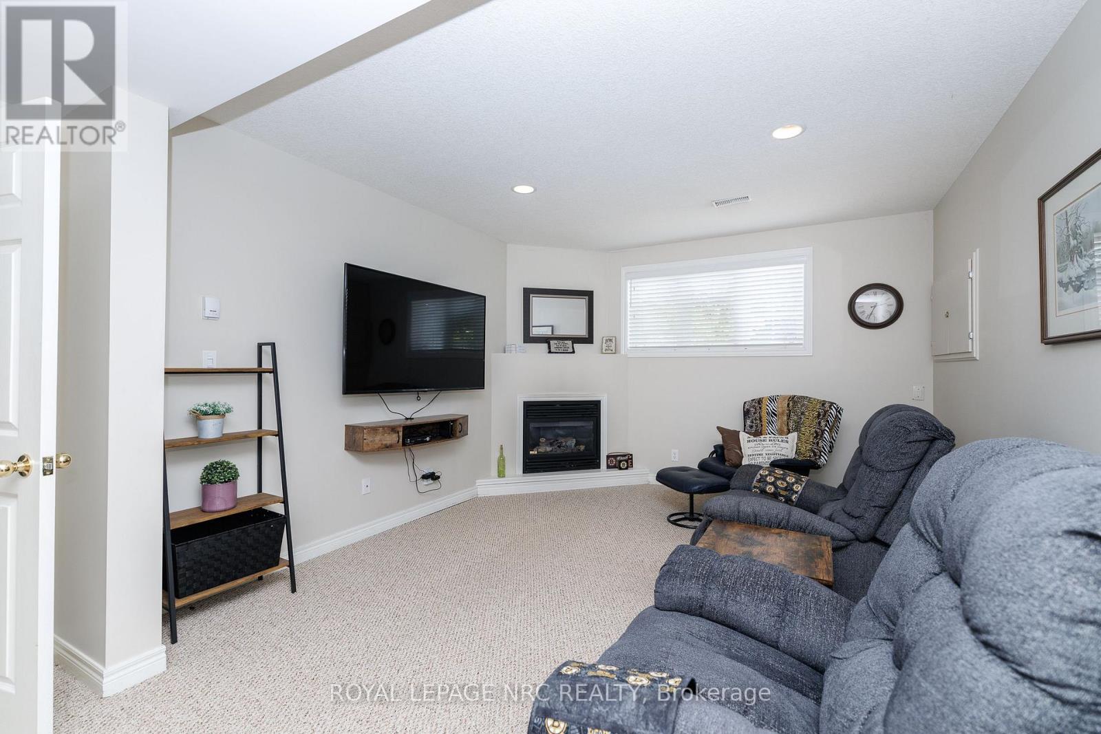 8093 BEAVERTON BOULEVARD - Image 21