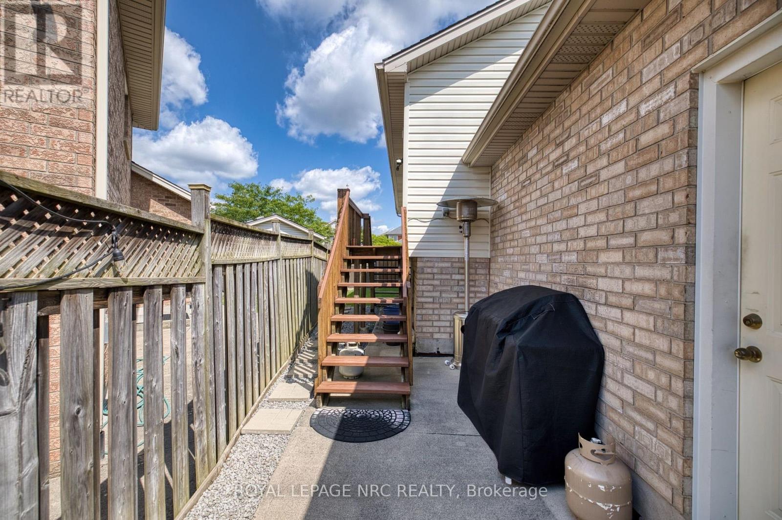 8093 BEAVERTON BOULEVARD - Image 40