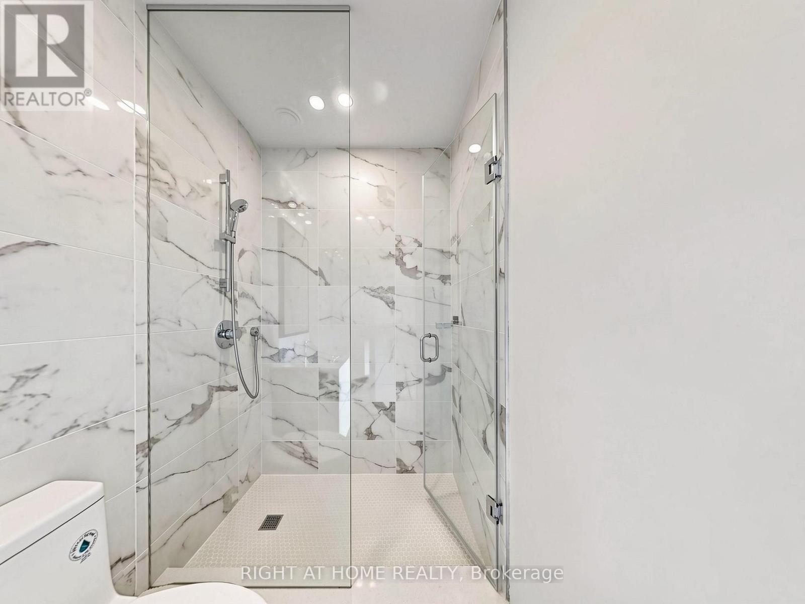 #615 280 HOWLAND AVENUE - Image 36