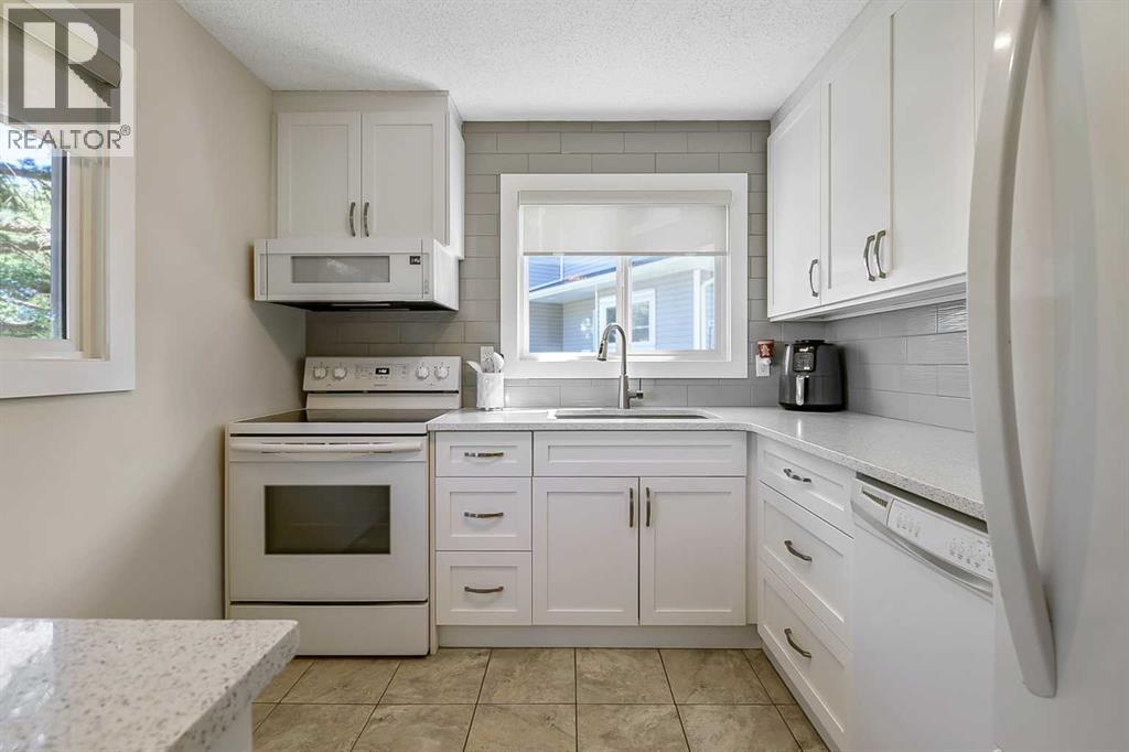 #76 200 Shawnessy Drive SW - 3