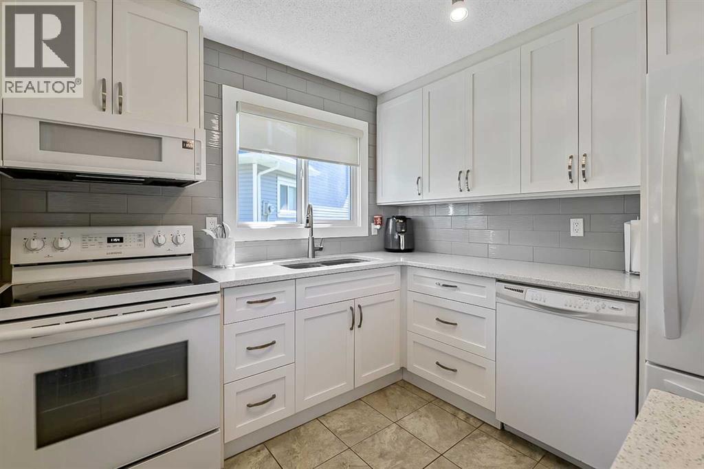 #76 200 Shawnessy Drive SW - 4