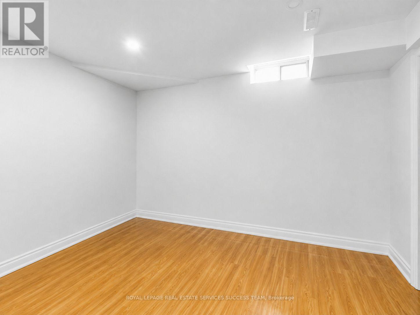 43 HENDON ROAD - Image 30