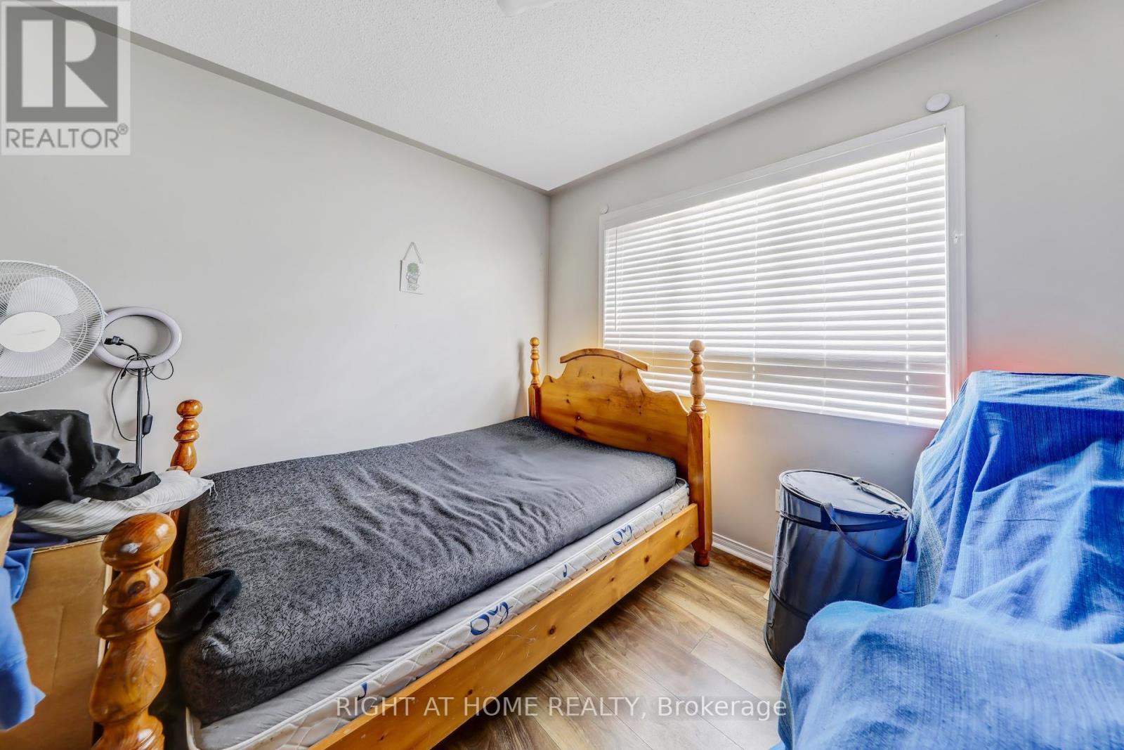 28 CEDARVALLEY BOULEVARD - 30