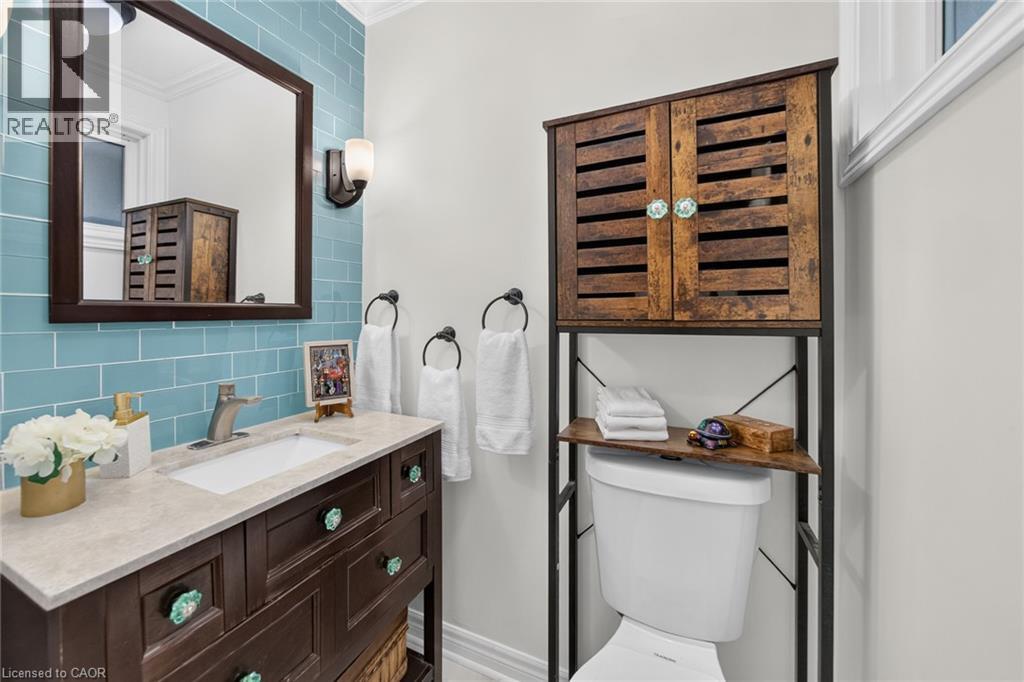 11749 TENTH Line - Image 22