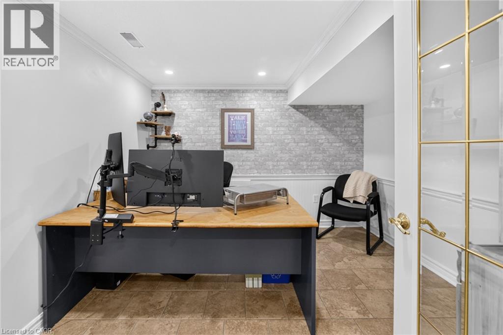 11749 TENTH Line - Image 26