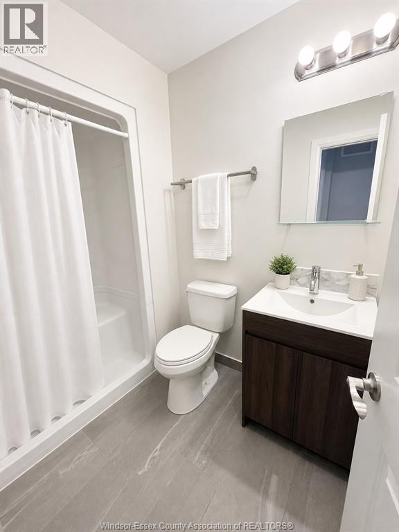 521 CAMPBELL Avenue, Windsor, Ontario, N9B2H5, Windsor, Ontario — photo 3 of 5