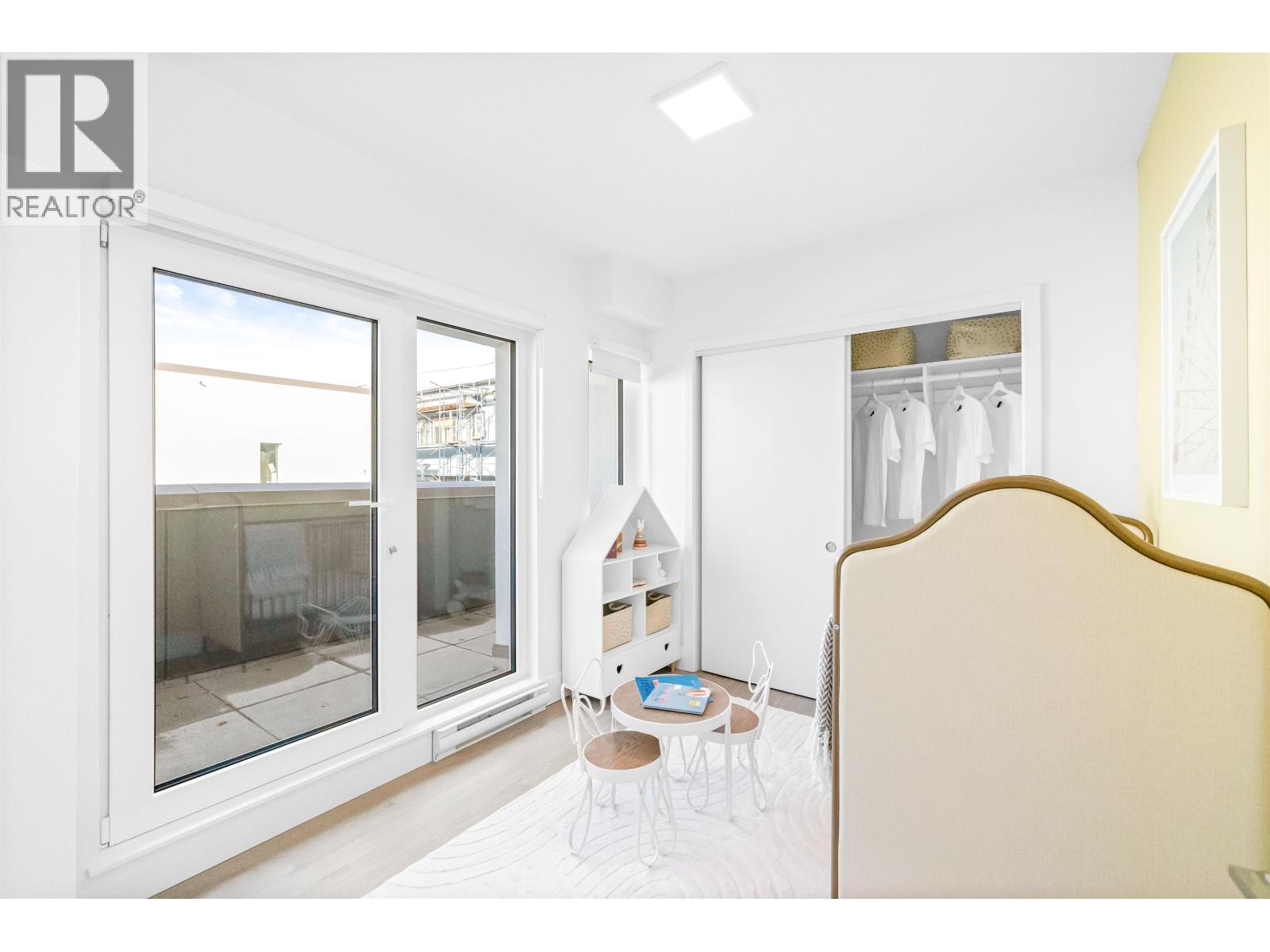 2069 E 1ST AVENUE, Vancouver