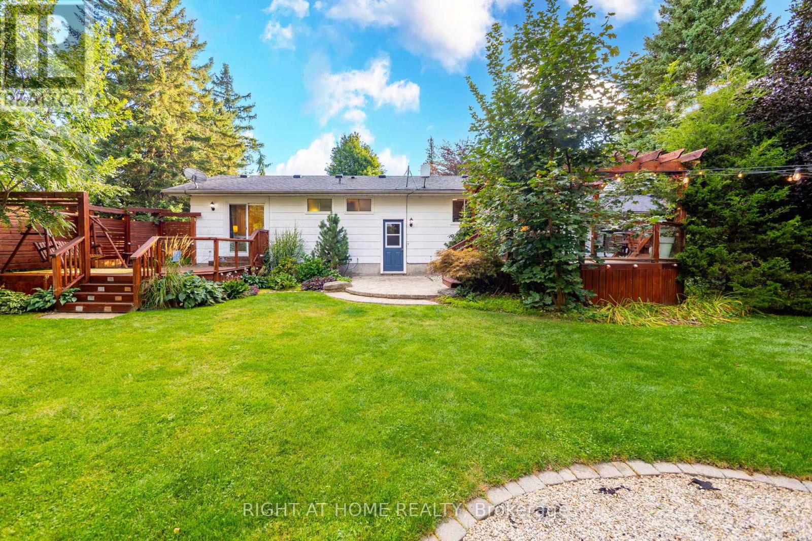 11749 TENTH LINE - Image 36